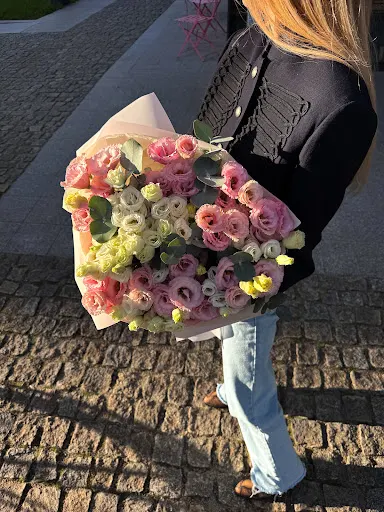 Kwiaciarnia OMNOM – Kwiaty z dostawą | Wejherowo, ul.12 Marca